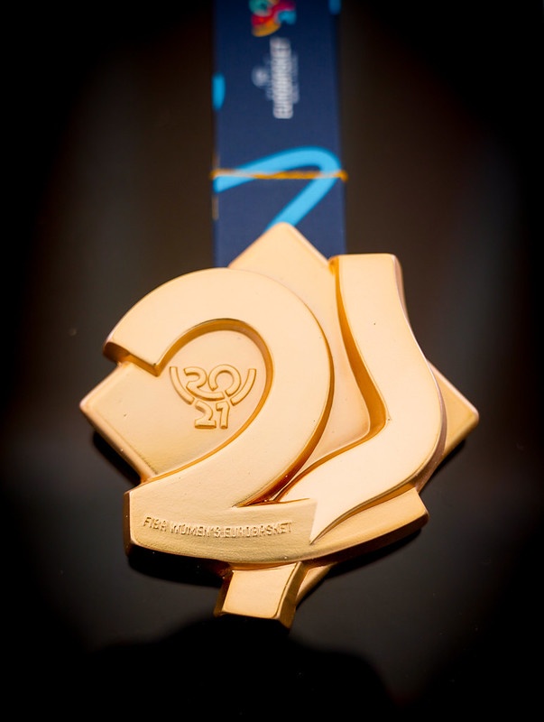 Una ‘joya’ de bronce para las ganadoras del EuroBasket femenino de Valencia